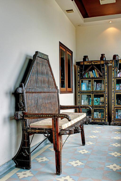 Palace On Ganges - Heritage Hotel Varanasi Bagian luar foto