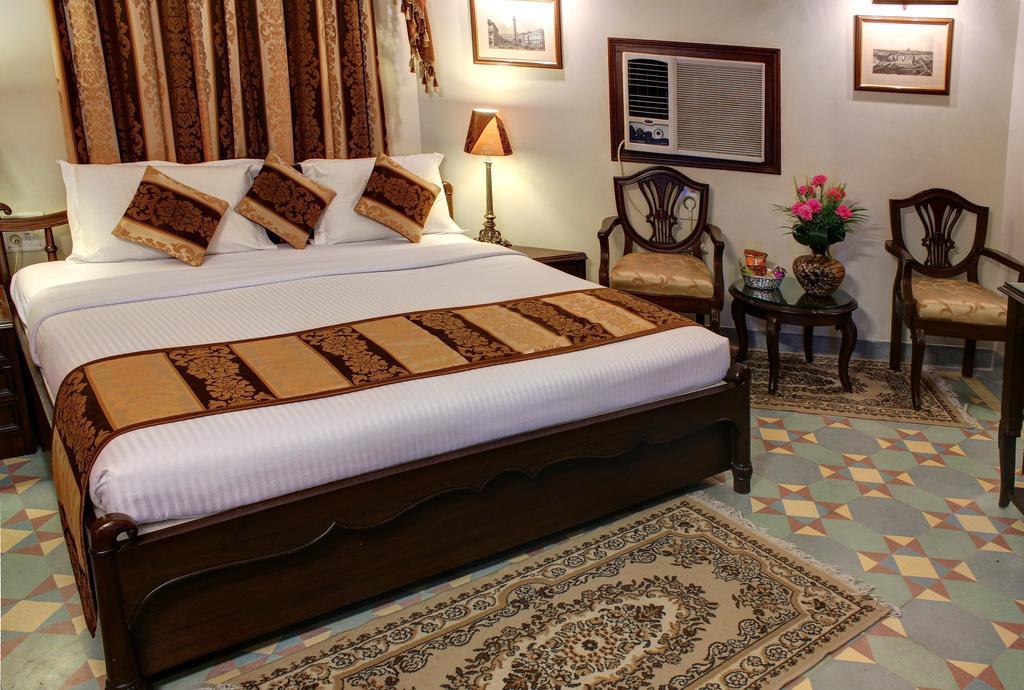 Palace On Ganges - Heritage Hotel Varanasi Ruang foto