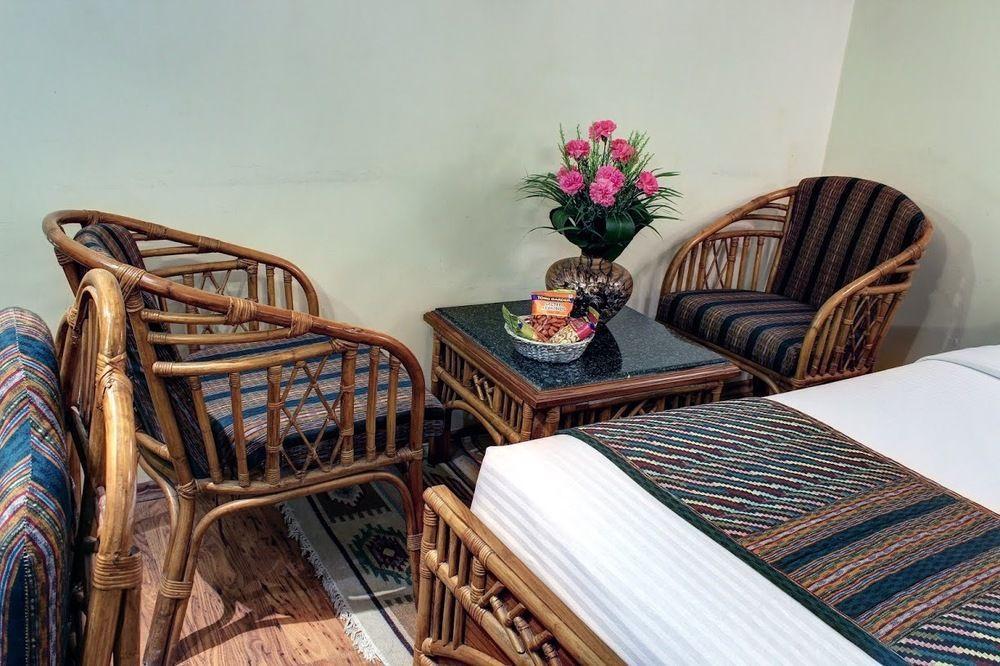 Palace On Ganges - Heritage Hotel Varanasi Bagian luar foto